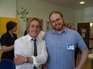 471728_10150994611046015_1520347434_o